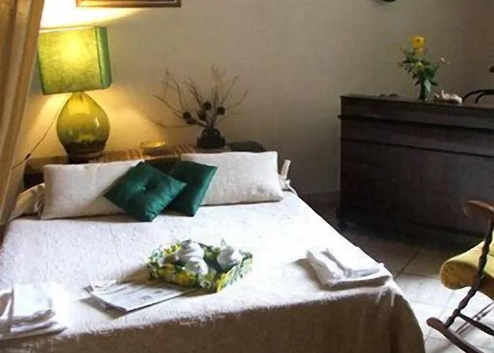 ベッド・アンド・ブレックファスト L'orangerie D'epoque 4*