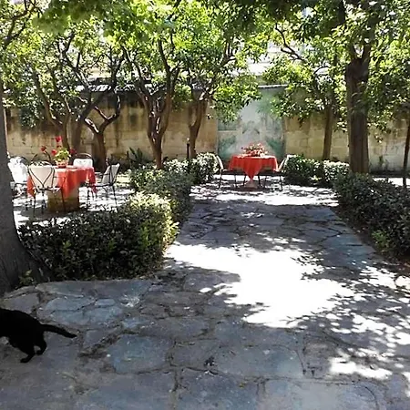 Alojamento de Acomodação e Pequeno-almoço L'orangerie D'epoque Lecce
